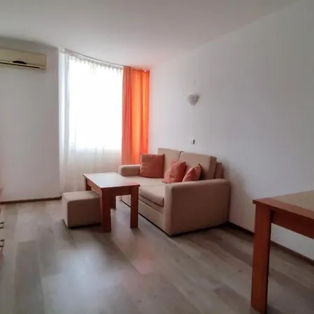 полюси 2 * ساني بيتش