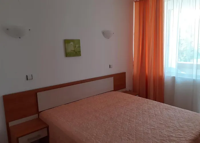 полюси 2 דירה